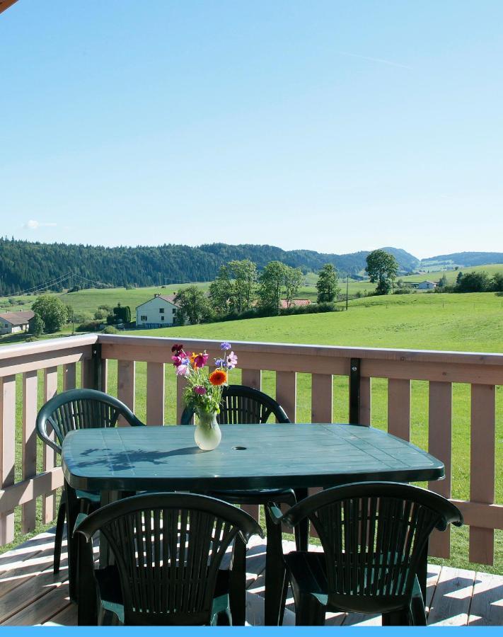Chalets De Tremontagne 3 Etoiles Nanchez Екстер'єр фото