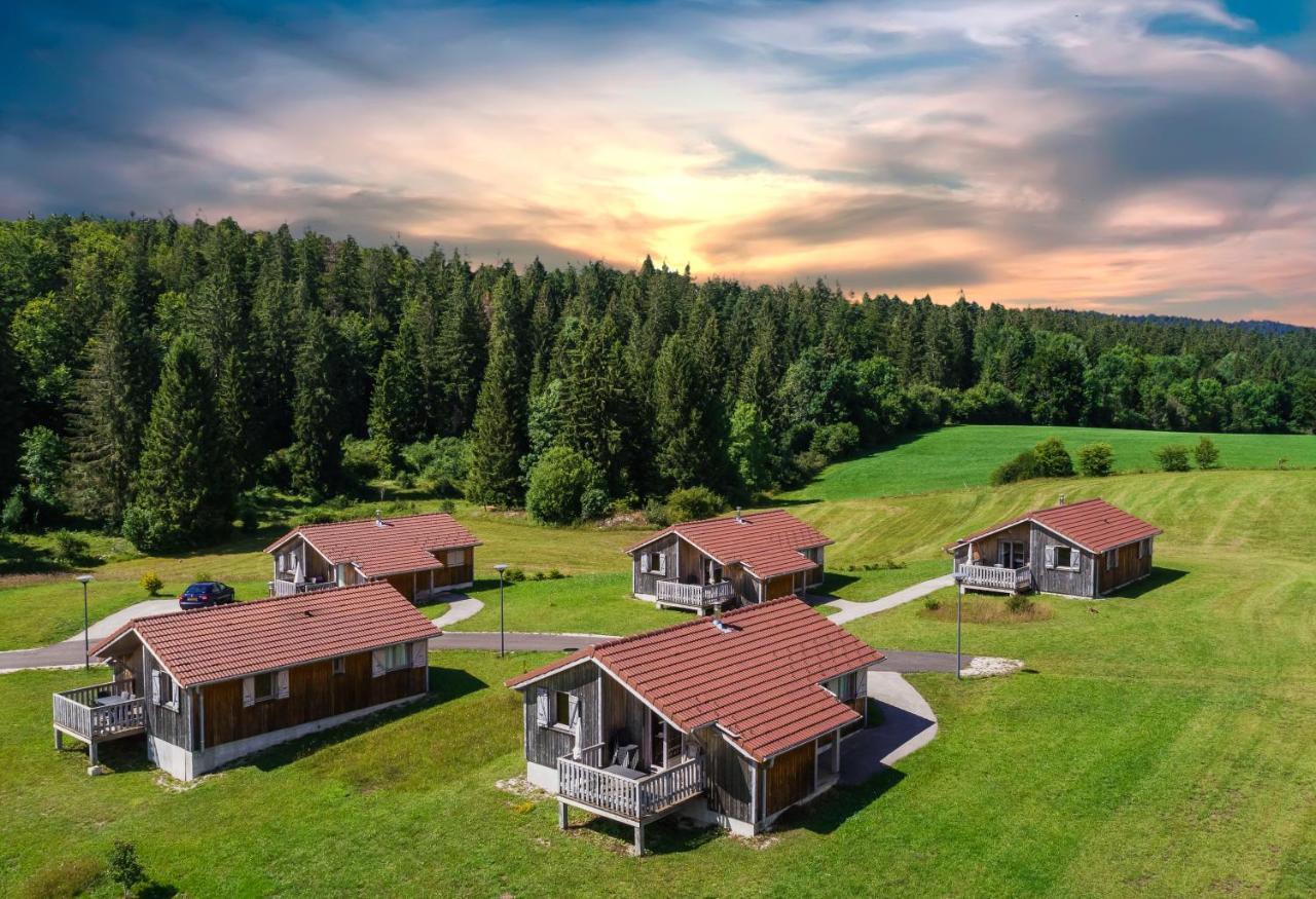 Chalets De Tremontagne 3 Etoiles Nanchez Екстер'єр фото